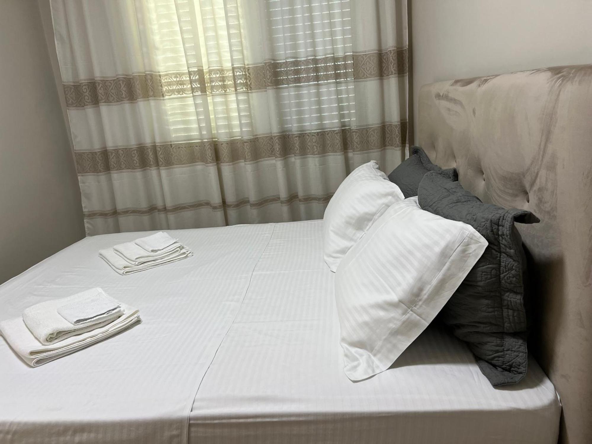 Center View Luxury Apartment Tirana Extérieur photo