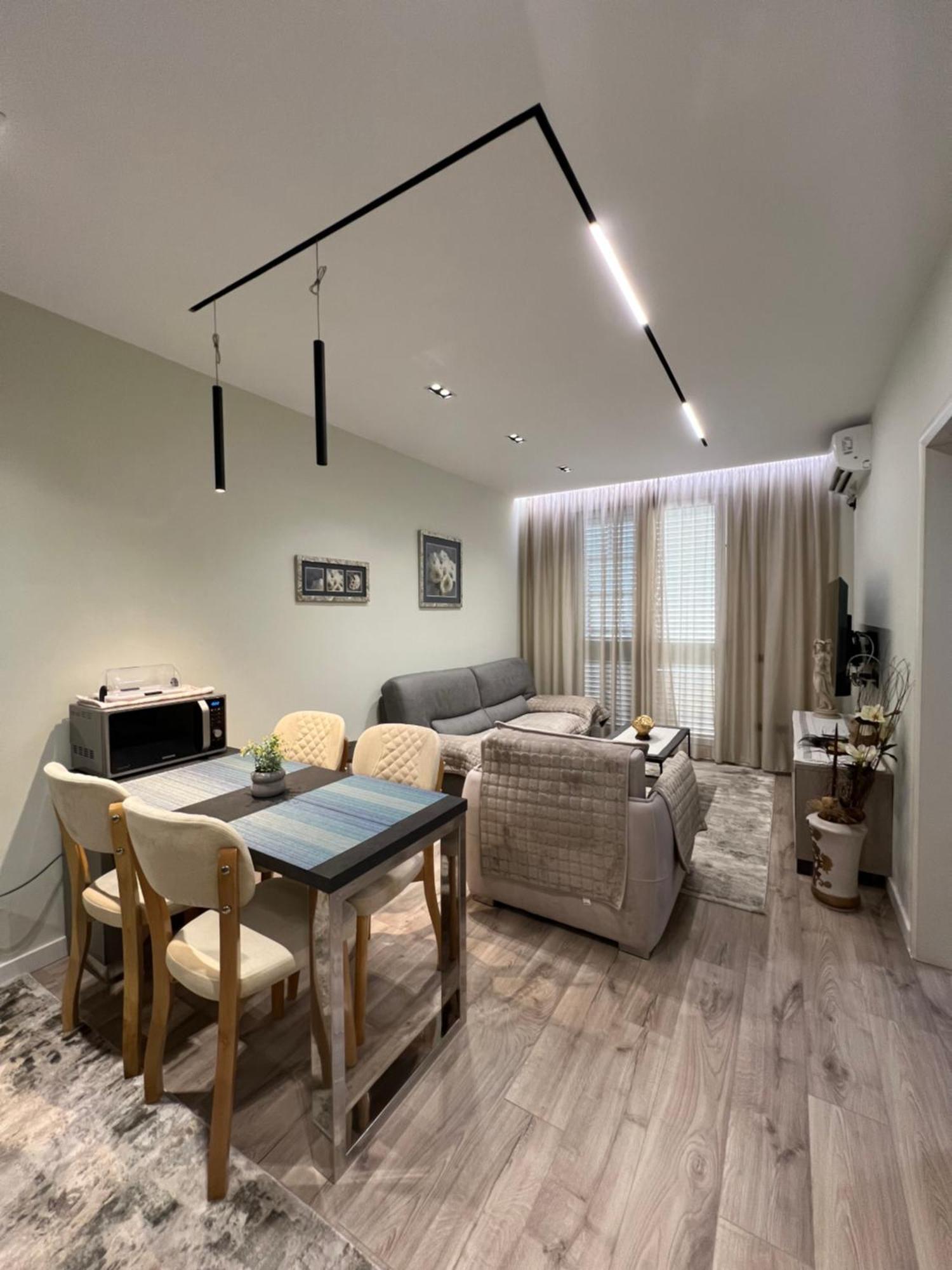 Center View Luxury Apartment Tirana Extérieur photo