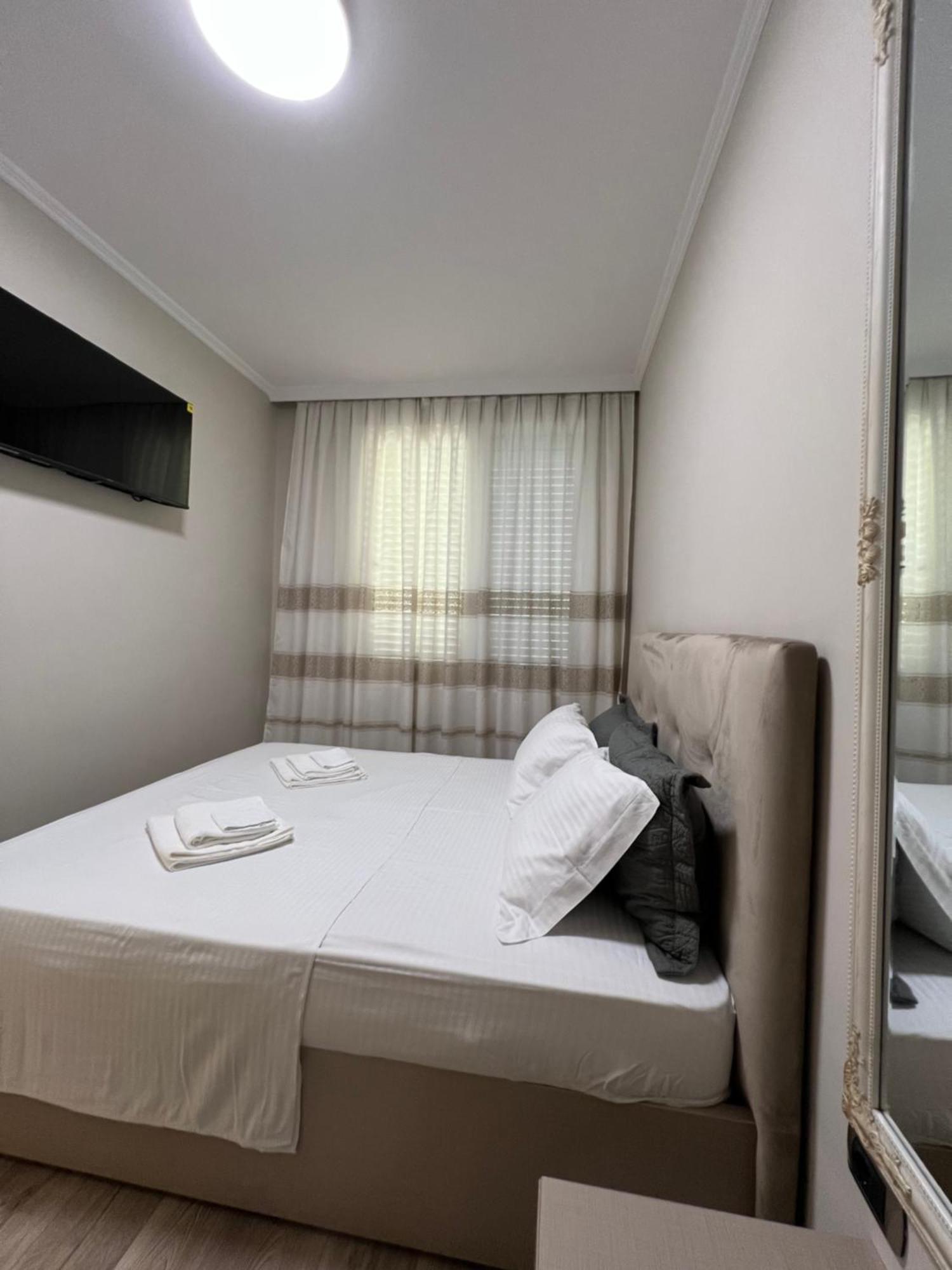 Center View Luxury Apartment Tirana Extérieur photo