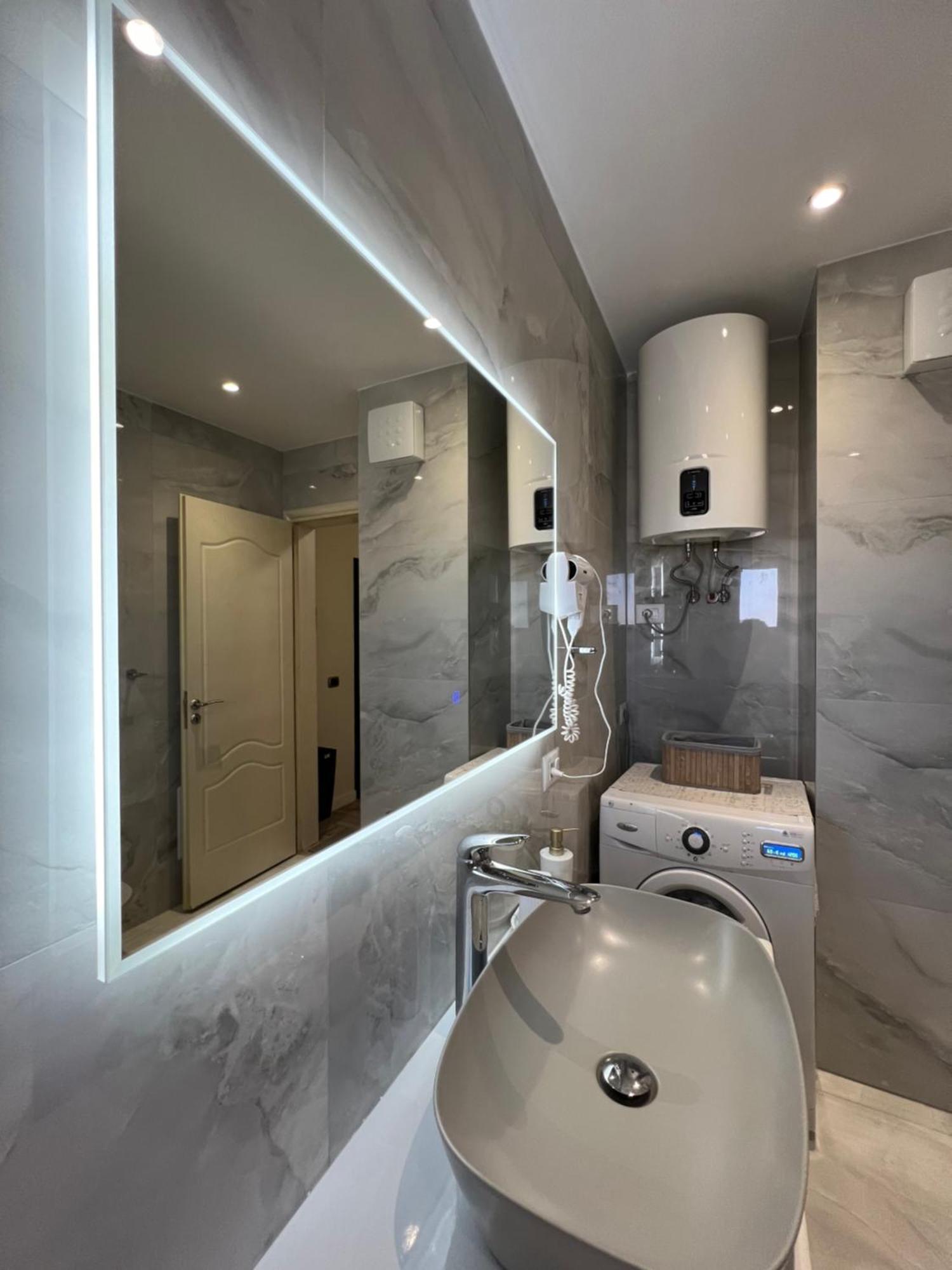 Center View Luxury Apartment Tirana Extérieur photo