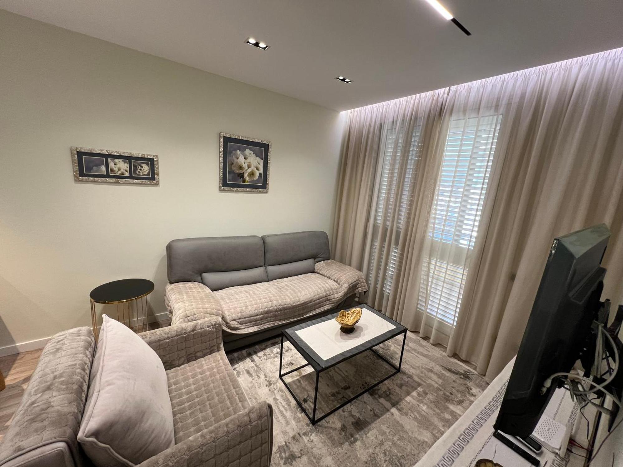 Center View Luxury Apartment Tirana Extérieur photo
